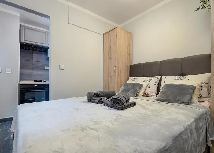 Nina, 200m From The Old Town Of Apartamento